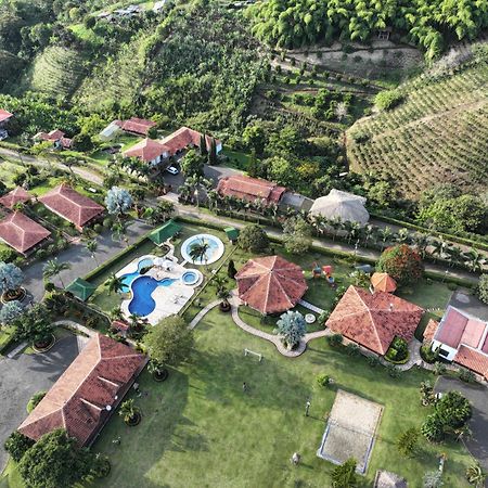 La Victoria Hotel Campestre กิมบายา ภายนอก รูปภาพ