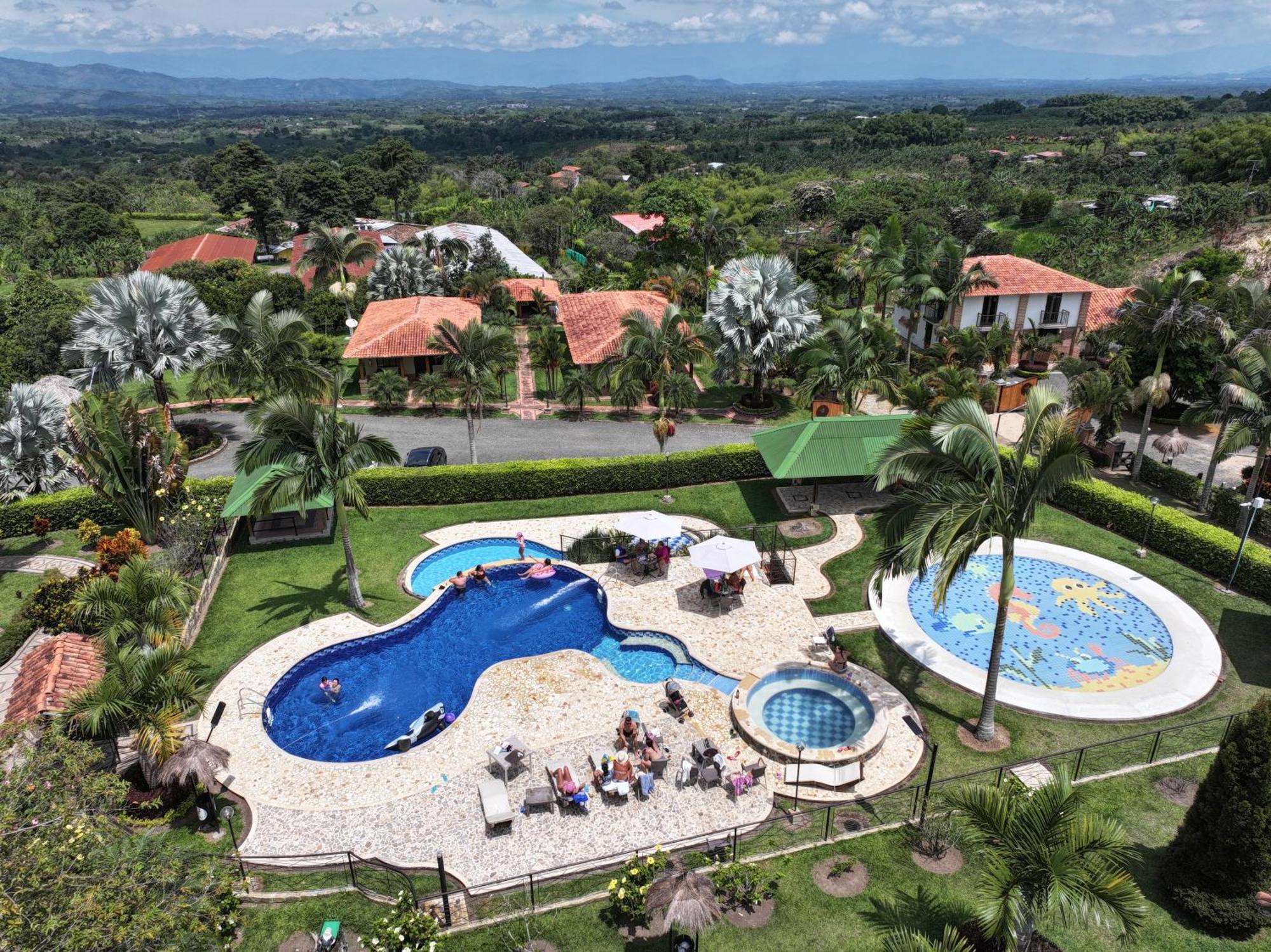 La Victoria Hotel Campestre กิมบายา ภายนอก รูปภาพ
