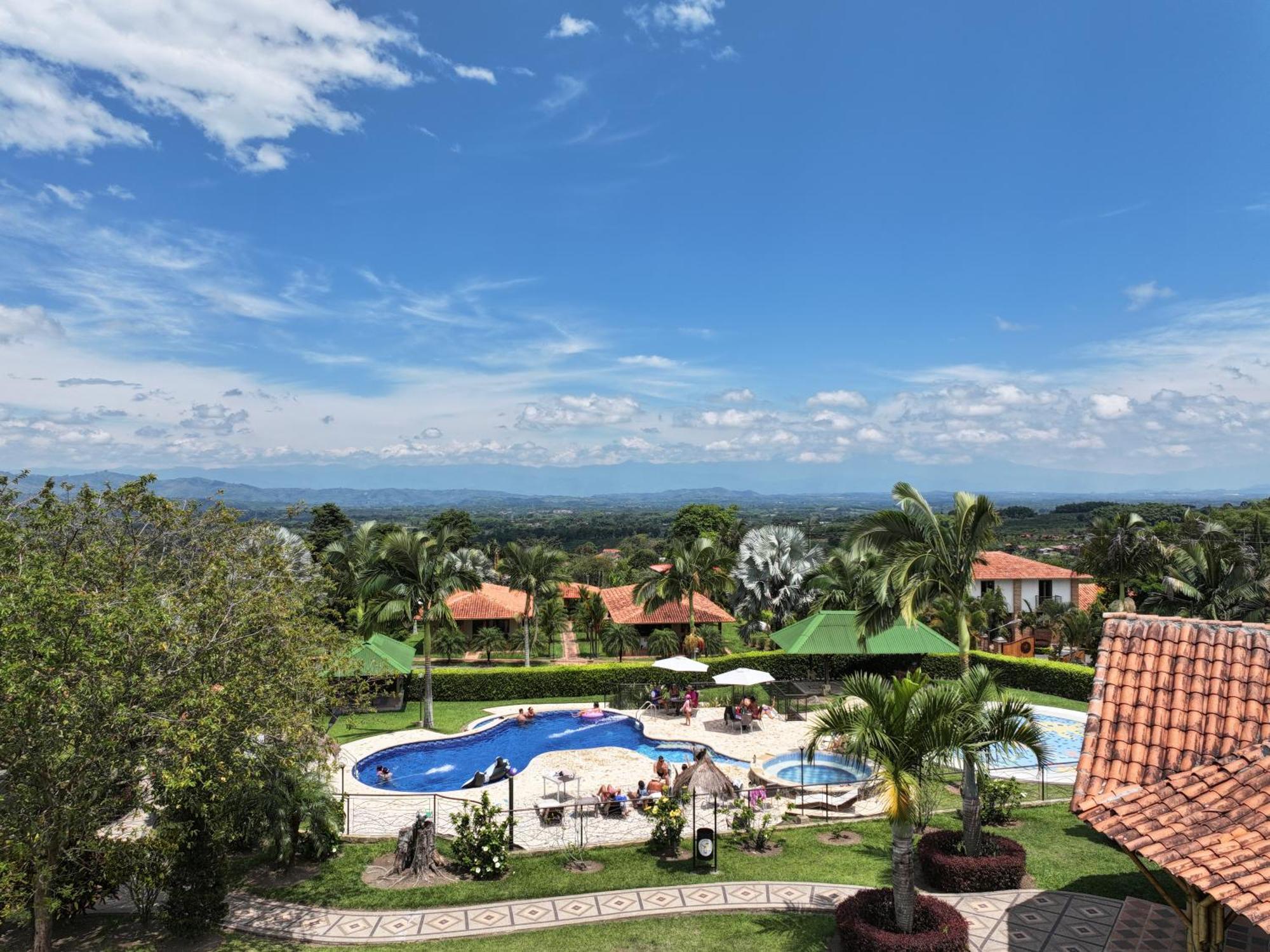 La Victoria Hotel Campestre กิมบายา ภายนอก รูปภาพ
